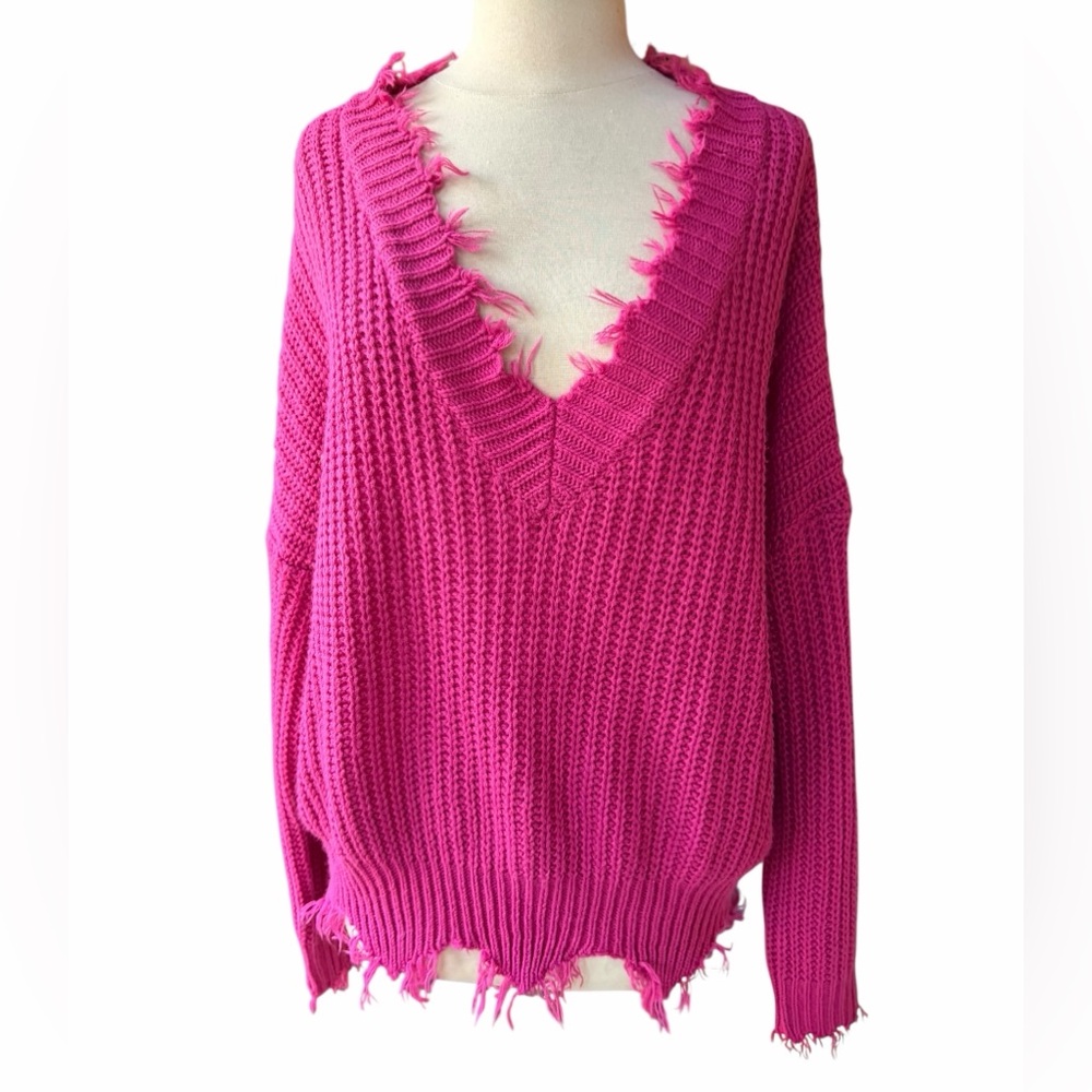 Altar’d State Oversized‎ Slouchy V-Neck Super Soft Frayed Trim Chunky Knit Swe